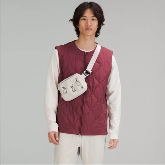 NEW Lululemon Everywhere Belt Bag 1L Fleece New Years Lunar Rabbit - Picture 7 of 9